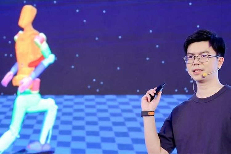 天才少年稚晖君leyu平台机器人走路进场！AI模型做大脑，目标售价20万以内