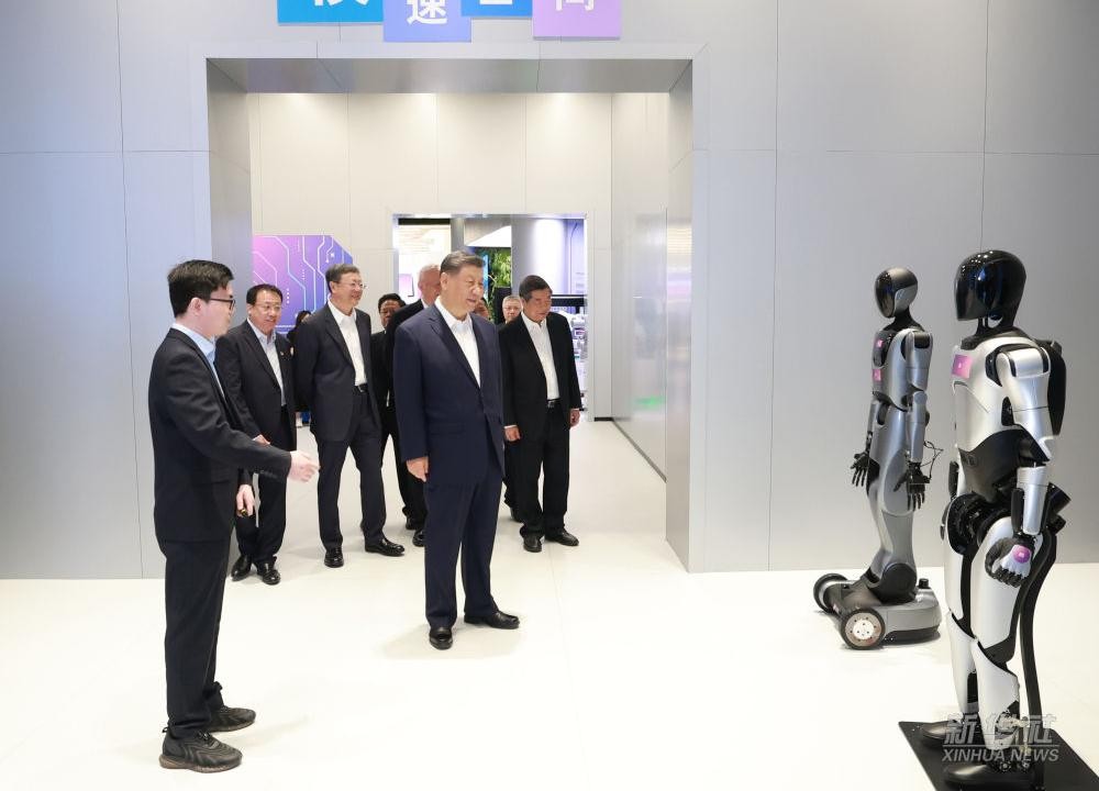 习近平总书记到上海调研，leyu平台代表具身智能行业汇报进展